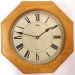 Wandklok Jeka TV blankeiken