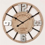 Licht houten wandklok CB1053
