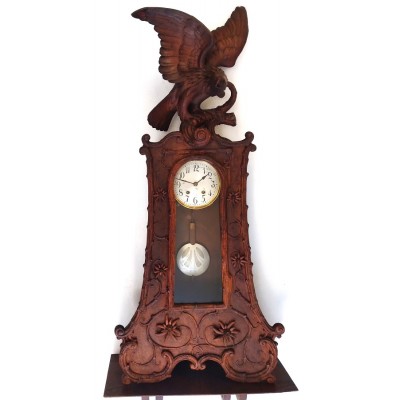 Lenzkirch klok met adelaar carved