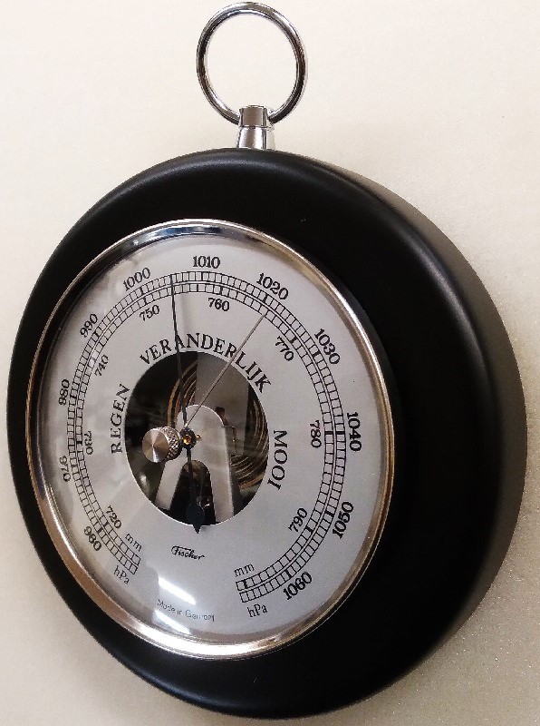 Ronde barometer zwart / chroom Fischer 1366