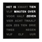 Nederlandse woordklok zwart AMS 1265 Nederlandse woordklok zwart AMS 1265